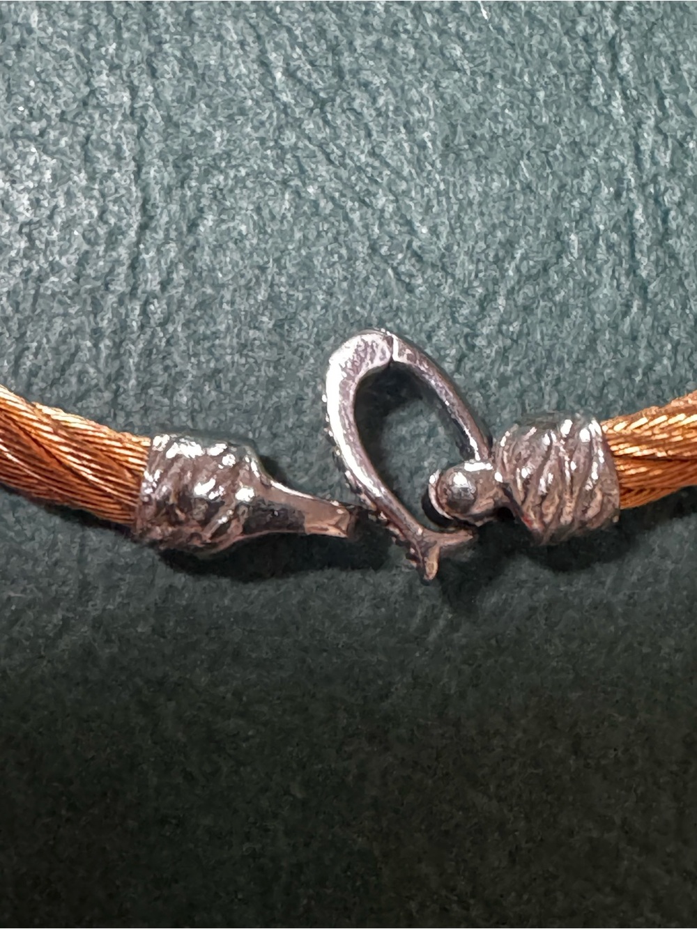 Single Round Essential Stackable Bracelet - Picture 4 of 7